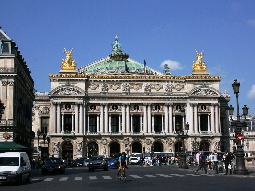 Paris Landmarks - Context Travel